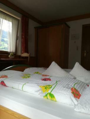 Gaestehaus Waldruh Mayrhofen Bagian luar foto